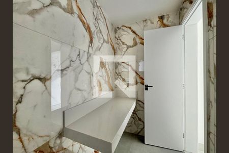 Casa de condomínio à venda com 212m², 5 quartos e 2 vagasSuite 4 - Banheiro