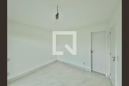 Casa de condomínio à venda com 212m², 5 quartos e 2 vagasSuíte 3