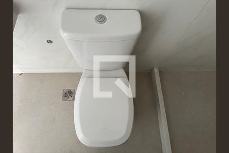 Casa de condomínio à venda com 212m², 5 quartos e 2 vagasSuíte 1 - Banheiro