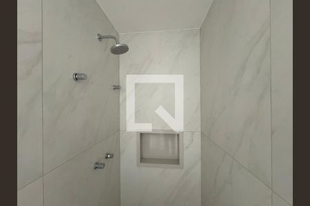 Suíte 1 - Banheiro de casa de condomínio à venda com 5 quartos, 212m² em Vargem Pequena, Rio de Janeiro