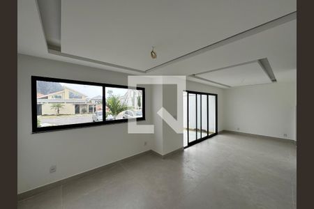 Sala de casa de condomínio à venda com 5 quartos, 212m² em Vargem Pequena, Rio de Janeiro