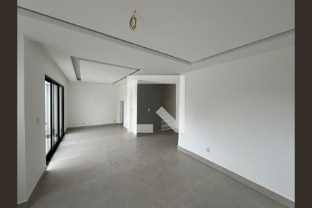 Sala de casa de condomínio à venda com 5 quartos, 212m² em Vargem Pequena, Rio de Janeiro