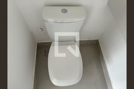 Casa de condomínio à venda com 212m², 5 quartos e 2 vagasLavabo