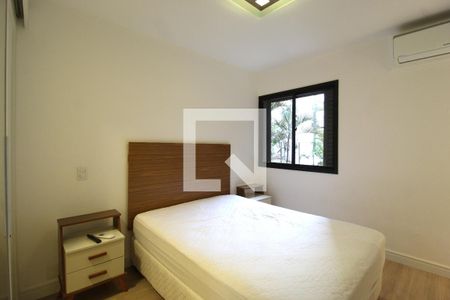 Suíte de apartamento para alugar com 3 quartos, 90m² em Vila Olímpia, São Paulo