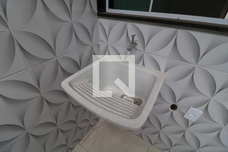 Casa à venda com 75m², 2 quartos e 1 vagaÁrea de Serviço