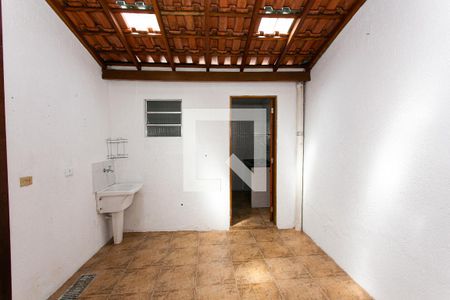 Casa para alugar com 58m², 1 quarto e sem vagaÁrea de Serviço