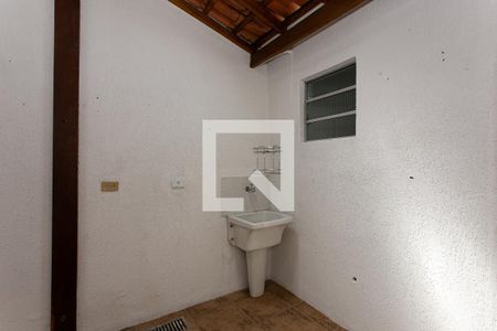 Casa para alugar com 58m², 1 quarto e sem vagaÁrea de Serviço