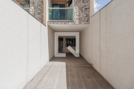 Casa à venda com 120m², 3 quartos e 2 vagas Casa à venda com 120m², 3 quartos e 2 vagasGaragem