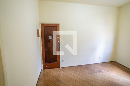 Sala de apartamento para alugar com 2 quartos, 70m² em Saúde, Rio de Janeiro