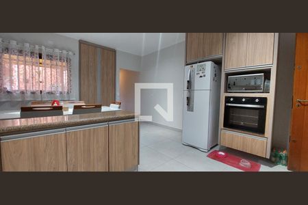 Casa para alugar com 174m², 3 quartos e 2 vagasCozinha
