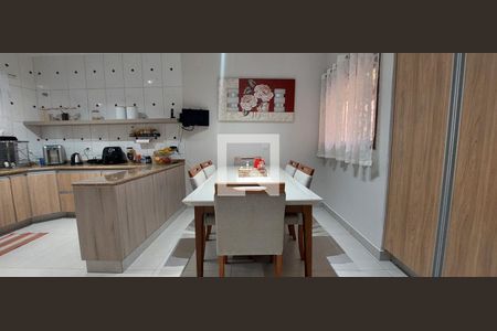 Casa para alugar com 174m², 3 quartos e 2 vagasCopa