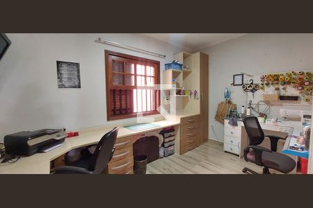 Casa para alugar com 174m², 3 quartos e 2 vagasQuarto 3