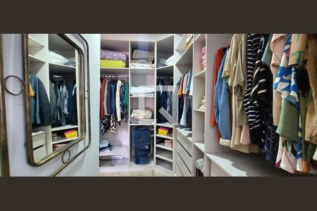 Closet Quarto 1 suíte de casa para alugar com 3 quartos, 174m² em Vila Apiaí, Santo André