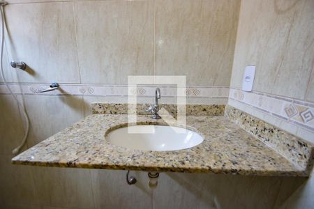 Casa de condomínio para alugar com 112m², 2 quartos e sem vagaBanheiro Social 1