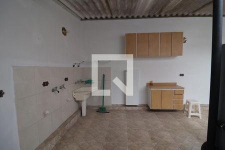 Casa para alugar com 150m², 2 quartos e sem vagaÁrea de Serviço