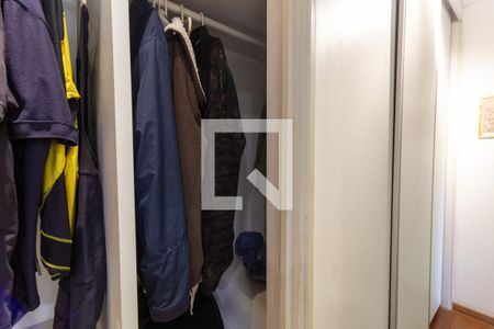 Apartamento para alugar com 140m², 3 quartos e 2 vagas Apartamento para alugar com 140m², 3 quartos e 2 vagasCloset da suíte