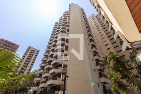 Apartamento para alugar com 140m², 3 quartos e 2 vagas Apartamento para alugar com 140m², 3 quartos e 2 vagasFachada