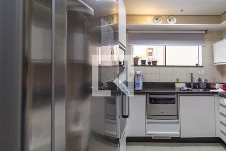 Apartamento para alugar com 140m², 3 quartos e 2 vagas Apartamento para alugar com 140m², 3 quartos e 2 vagasCozinha