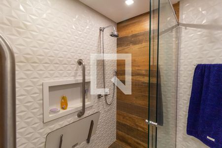 Apartamento para alugar com 140m², 3 quartos e 2 vagas Apartamento para alugar com 140m², 3 quartos e 2 vagasBanheiro do Corredor