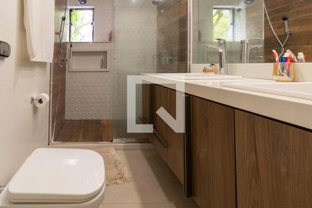 Apartamento para alugar com 140m², 3 quartos e 2 vagas Apartamento para alugar com 140m², 3 quartos e 2 vagasBanheiro da Suíte