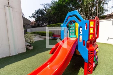Apartamento para alugar com 140m², 3 quartos e 2 vagas Apartamento para alugar com 140m², 3 quartos e 2 vagasÁrea comum - Playground