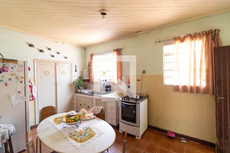 Casa à venda com 110m², 3 quartos e sem vaga Casa à venda com 110m², 3 quartos e sem vagaCozinha