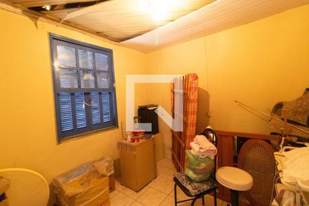 Casa à venda com 110m², 3 quartos e sem vaga Casa à venda com 110m², 3 quartos e sem vagaQuarto da Edícula