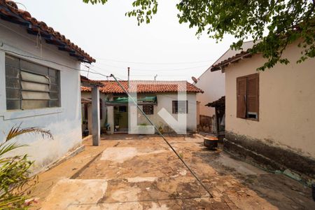 Casa à venda com 110m², 3 quartos e sem vaga Casa à venda com 110m², 3 quartos e sem vagaQuintal