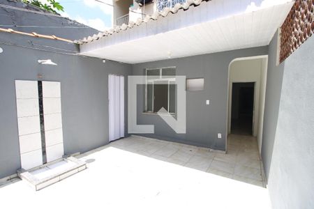 Casa para alugar com 75m², 2 quartos e sem vagaFachada