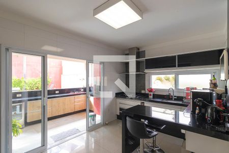 Casa de condomínio à venda com 352m², 4 quartos e 4 vagasCozinha