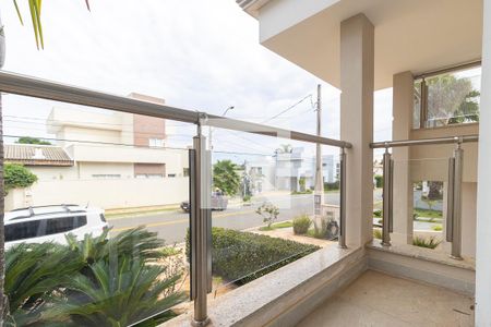 Casa de condomínio à venda com 352m², 4 quartos e 4 vagasSacada da suíte 4