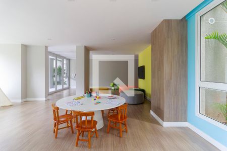 Apartamento à venda com 108m², 4 quartos e 2 vagas Apartamento à venda com 108m², 4 quartos e 2 vagasBrinquedoteca