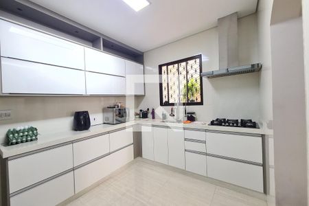 Casa à venda com 270m², 4 quartos e 4 vagasCozinha