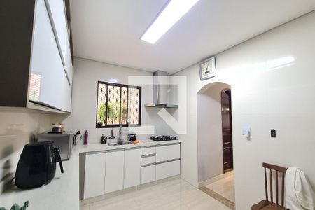 Casa à venda com 270m², 4 quartos e 4 vagasCozinha