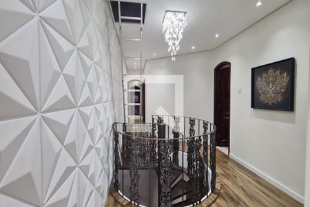 Casa à venda com 270m², 4 quartos e 4 vagasCorredor dos quartos 