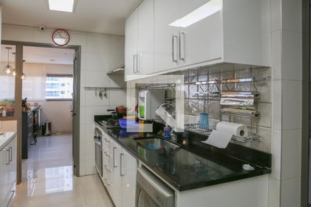 Apartamento à venda com 174m², 3 quartos e 3 vagas Apartamento à venda com 174m², 3 quartos e 3 vagasCozinha