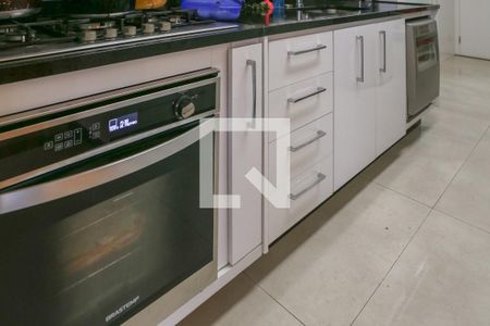 Apartamento à venda com 174m², 3 quartos e 3 vagas Apartamento à venda com 174m², 3 quartos e 3 vagasCozinha