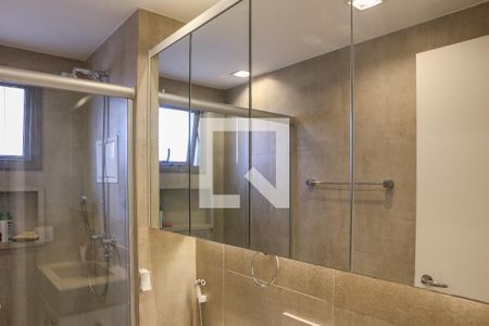 Apartamento à venda com 174m², 3 quartos e 3 vagas Apartamento à venda com 174m², 3 quartos e 3 vagasBanheiro da Suíte 2