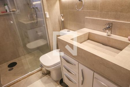 Apartamento à venda com 174m², 3 quartos e 3 vagas Apartamento à venda com 174m², 3 quartos e 3 vagasBanheiro da Suíte 2