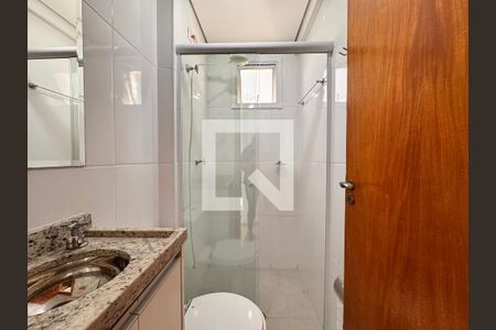 Apartamento à venda com 50m², 2 quartos e 2 vagas Apartamento à venda com 50m², 2 quartos e 2 vagasBanheiro