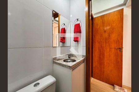 Apartamento à venda com 50m², 2 quartos e 2 vagas Apartamento à venda com 50m², 2 quartos e 2 vagasBanheiro da Suíte
