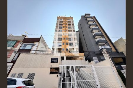 Apartamento à venda com 50m², 2 quartos e 2 vagas Apartamento à venda com 50m², 2 quartos e 2 vagasFachada