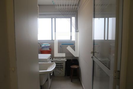 Apartamento à venda com 75m², 2 quartos e 2 vagasÁrea de Serviço