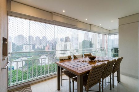 Apartamento à venda com 97m², 3 quartos e 2 vagasVaranda - Sala