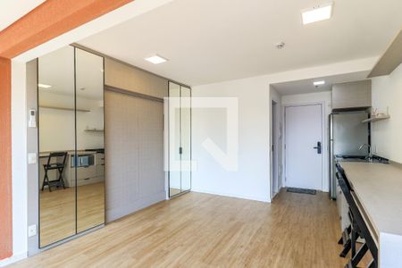 Sala/Quarto de kitnet/studio para alugar com 1 quarto, 30m² em Santo Amaro, São Paulo