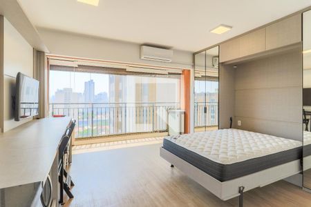 Sala/Quarto de kitnet/studio para alugar com 1 quarto, 30m² em Santo Amaro, São Paulo