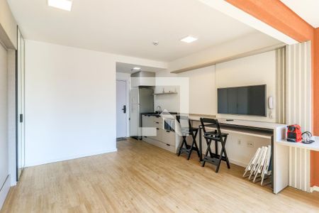 Sala/Quarto de kitnet/studio para alugar com 1 quarto, 30m² em Santo Amaro, São Paulo