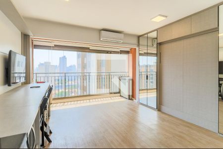 Sala/Quarto de kitnet/studio para alugar com 1 quarto, 30m² em Santo Amaro, São Paulo