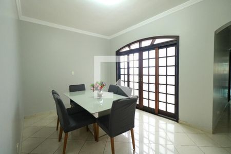 Casa à venda com 348m², 3 quartos e 5 vagasSala de Jantar