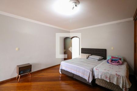 Casa à venda com 348m², 3 quartos e 5 vagasSuíte